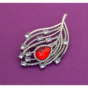 Vintage Leaf Gemstone Silver Tone Brooch - Q13